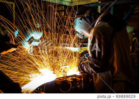 worker with protective mask welding metal worker with protective mask welding metal 89889029