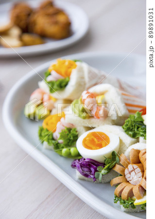 花束サンドイッチ 89891031