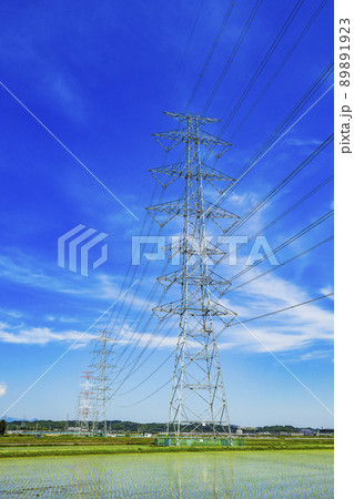 鉄塔　田園　送電線 89891923