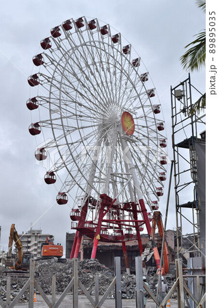 カーニバルパークミハマの解体前観覧車 89895035