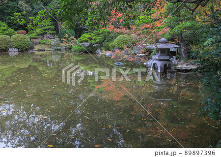 秋の友泉亭 秋の友泉亭 89897396