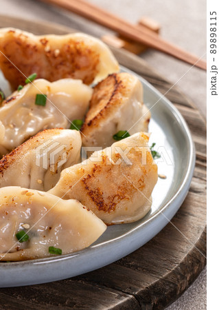 だんご 餃子 団子 89898115