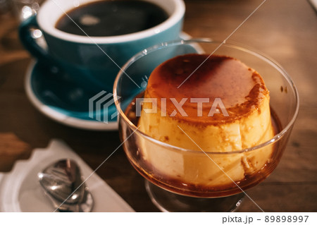 カフェで頼んだレトロプリント、マグカップコーヒー カフェで頼んだレトロプリント、マグカップコーヒー 89898997