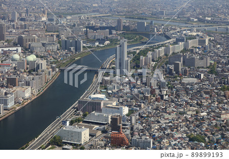 東京スカイツリー展望デッキからの眺望(北、白鬚橋方向) 東京スカイツリー展望デッキからの眺望(北、白鬚橋方向) 89899193