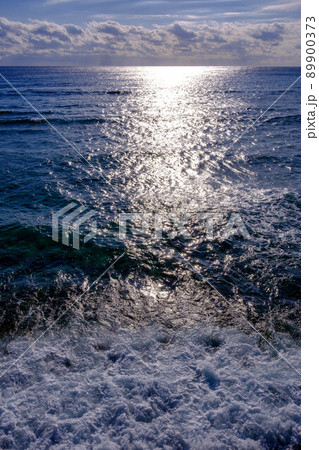 冬の日南海岸 89900373