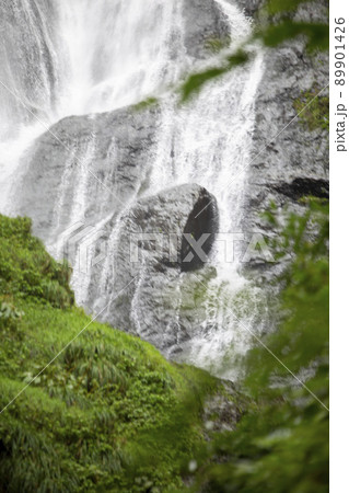 水しぶき 89901426