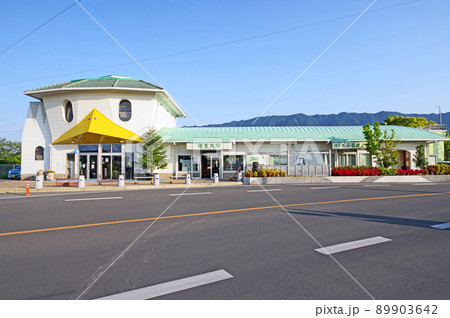 福岡県久留米市にあるカッパの形のユニークな田主丸駅 福岡県久留米市にあるカッパの形のユニークな田主丸駅 89903642