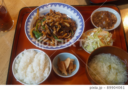 青椒肉絲定食 89904061