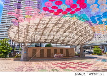 刈谷駅の傘が彩る、カリアンブレラ〈愛知県刈谷市〉 刈谷駅の傘が彩る、カリアンブレラ〈愛知県刈谷市〉 89905675