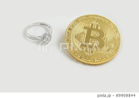 Bitcoin is an open source peer-to-peer electronic cash system that uses blockchain technology 89908844