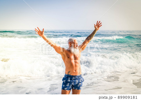 Elderly healthy people lifestyle and sport concept 89909181