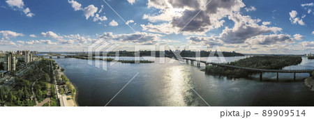 Dnieper River in Kiev 89909514