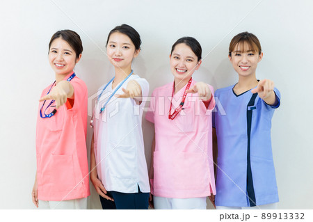 医師  看護士  技師　薬剤師　医療チーム 89913332