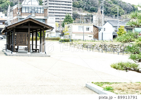 公園の東屋 89913791