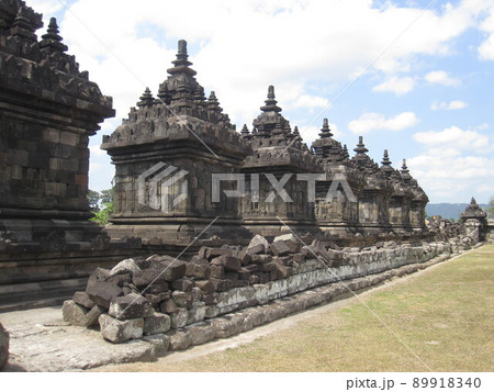 プランバナン遺跡のプラオサン寺院、小祠堂 プランバナン遺跡のプラオサン寺院、小祠堂 89918340