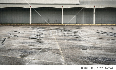 empty parking lot of a shut down mall 89918758