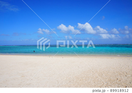 グアムのタモン湾の風景 89918912