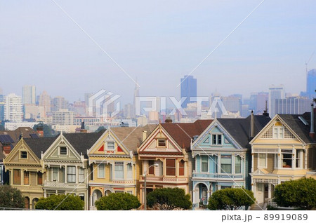 サンフランシスコのアラモ・スクエア サンフランシスコのアラモ・スクエア 89919089