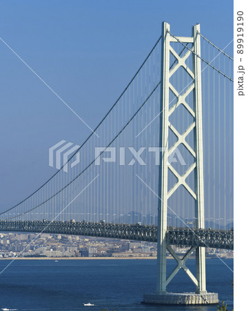 兵庫県・快晴の明石海峡大橋 / Akashi Kaikyo Bridge, Japan 89919190
