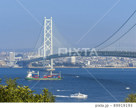 兵庫県・快晴の明石海峡大橋 / Akashi Kaikyo Bridge, Japan 89919193