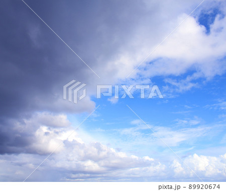 晴天と雨雲 89920674