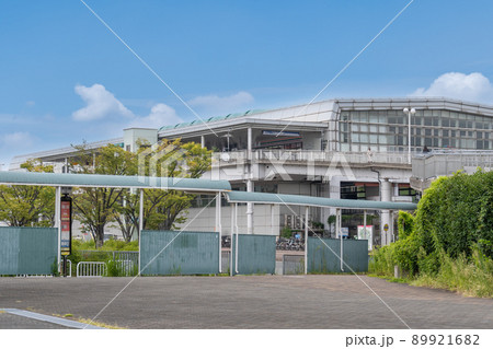 駅前風景　万博記念公園駅 89921682
