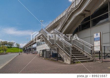 駅前風景　万博記念公園駅 89921687