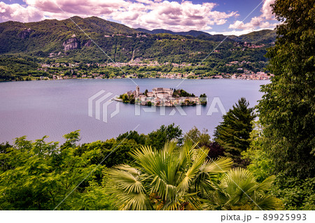 Lake Orta in Orta san Giulio, italy 89925993