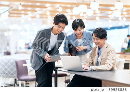 会議　シェアオフィス　ビジネス　オフィス　オフィスカジュアル 89928888
