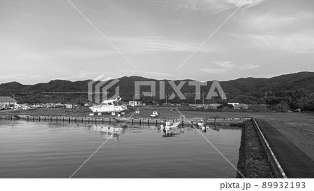 【セピア】石垣島 伊野田漁港付近 89932193
