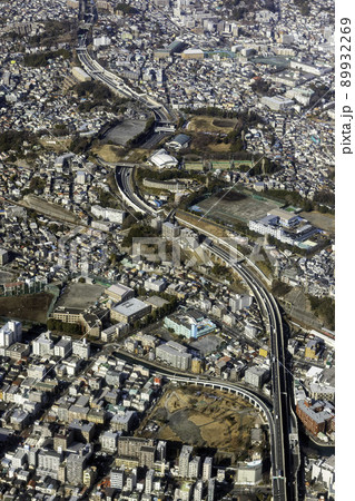 横浜市立南太田小学校付近を空撮 89932269