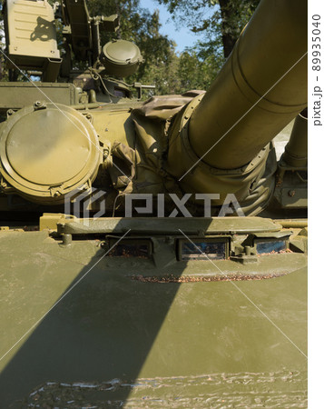 ロシアT-80B戦車の砲塔正面 ロシアT-80B戦車の砲塔正面 89935040