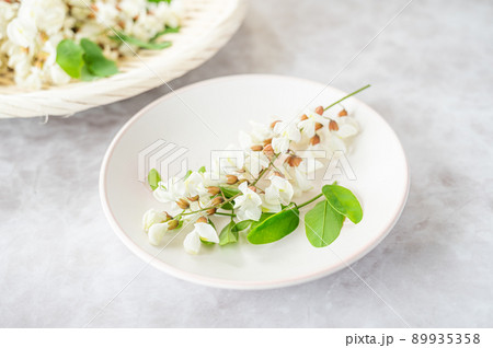 天ぷらの食材 ニセアカシアの花 天ぷらの食材 ニセアカシアの花 89935358