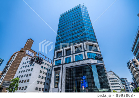 日本の東京都市景観　茅場町駅前・兜町…KABUTO ONE・平均株価700円超安も、ダウ続落＝19日 89938637