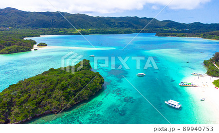 【空撮】石垣島 川平湾 89940753