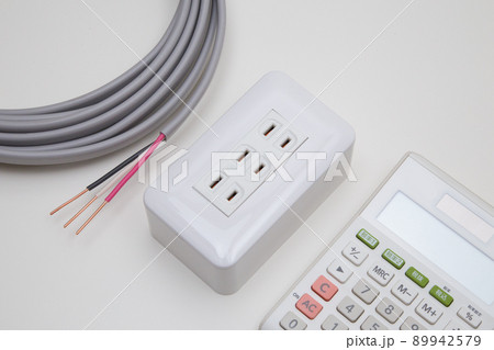 露出コンセント工事費用イメージ 露出コンセント工事費用イメージ 89942579