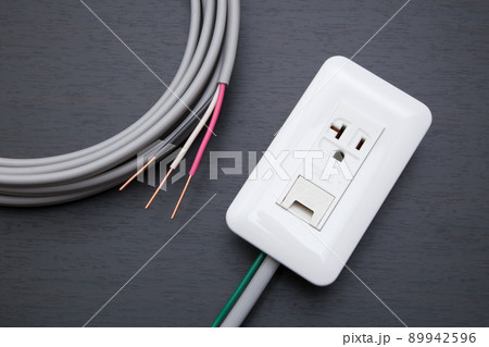 コンセント工事（アース付き20A） 89942596