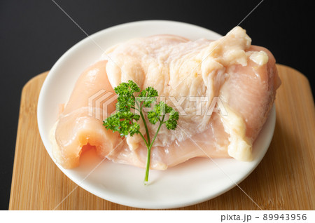 鶏むね肉 89943956