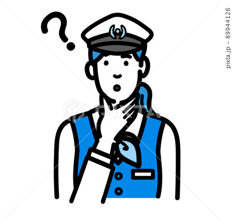 顎に手をあてて考えている運転手の女性 89944126