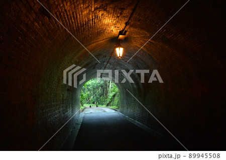 宇津ノ谷の集落 89945508