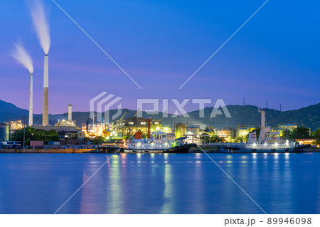 《山口県》周南工場夜景_晴海親水公園より 89946098