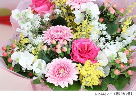 退職祝いに花を贈る 退職祝いに花を贈る 89946991