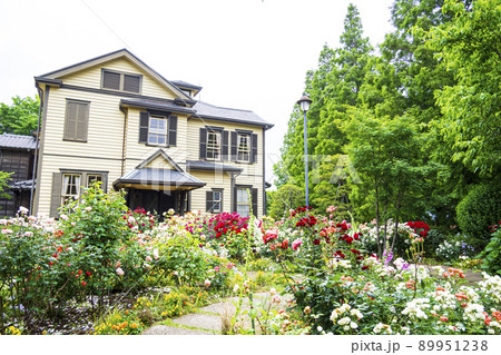 異国情緒溢れる神奈川県横浜市中区山手の外交官の館洋館 89951238