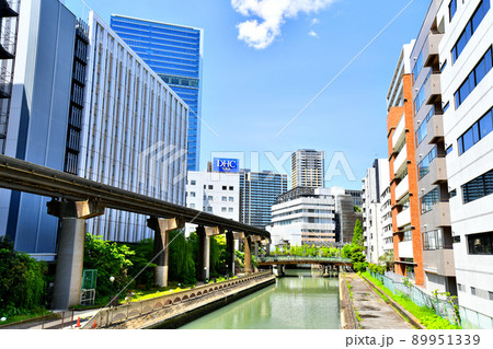 芝潟橋/新芝北運河より芝浦公園方面を望む(東京都港区)【2022.4】 芝潟橋/新芝北運河より芝浦公園方面を望む(東京都港区)【2022.4】 89951339