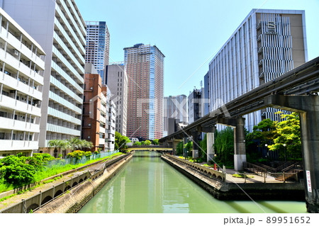 霞橋/新芝北運河より芝浦アイランド方面を望む(東京都港区)【2022.4】 霞橋/新芝北運河より芝浦アイランド方面を望む(東京都港区)【2022.4】 89951652