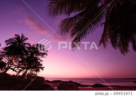 タイ、カオラックのサンセット 89951971