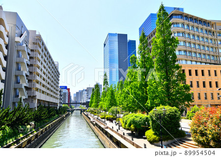 竹芝橋/新芝運河より田町駅方面を望む(東京都港区)【2022.4】 竹芝橋/新芝運河より田町駅方面を望む(東京都港区)【2022.4】 89954504
