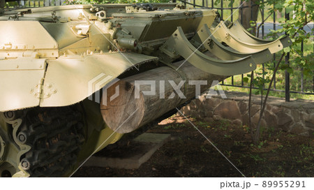 ロシア軍T-72A戦車後部 89955291