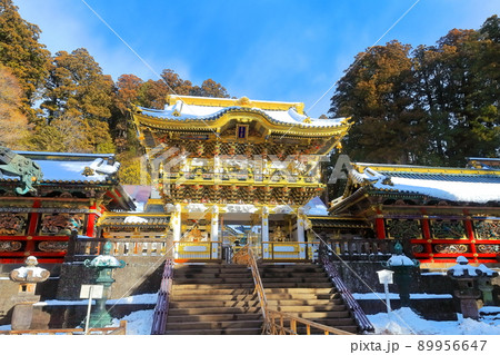 【栃木県】晴天下の陽明門(日光東照宮) 【栃木県】晴天下の陽明門(日光東照宮) 89956647