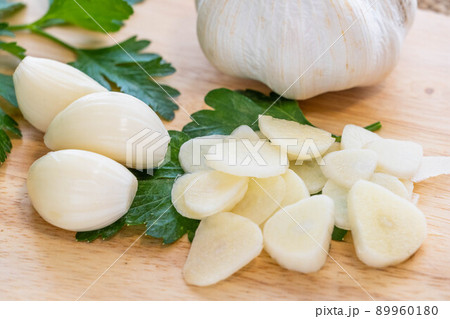 免疫力アップの野菜　ニンニク 89960180